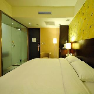 Room:SGL.ST