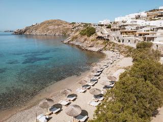Casa Del Mar Mykonos Seaside Resort