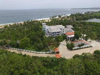 Lagoon Paradise Beach Resort