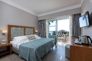 Atlantica Beach Resort