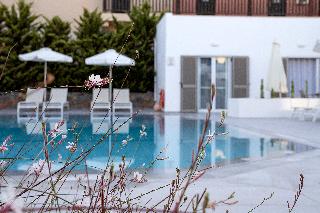 Maritimo Beach Hotel
