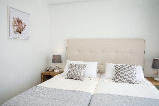 Maritimo Beach Hotel