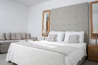 Maritimo Beach Hotel