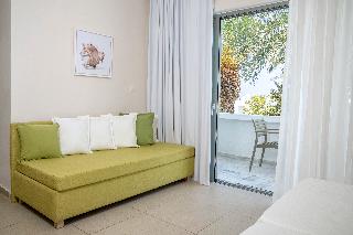 Maritimo Beach Hotel