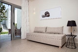 Maritimo Beach Hotel