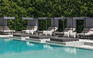 Blazer Suites Hotel