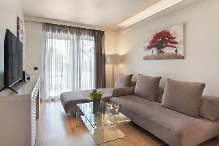 Blazer Suites Hotel