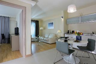 Blazer Suites Hotel