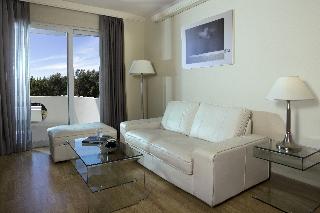 Blazer Suites Hotel