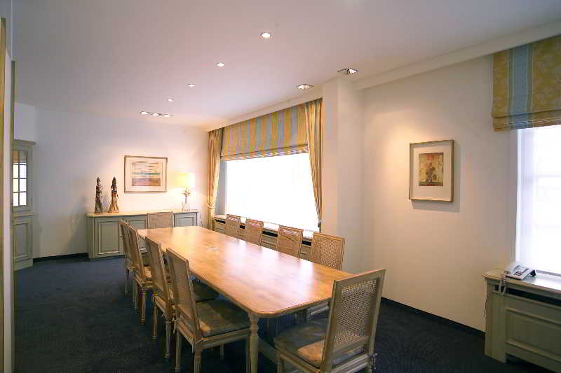 Conferences
 di Sandton Hotel Broel