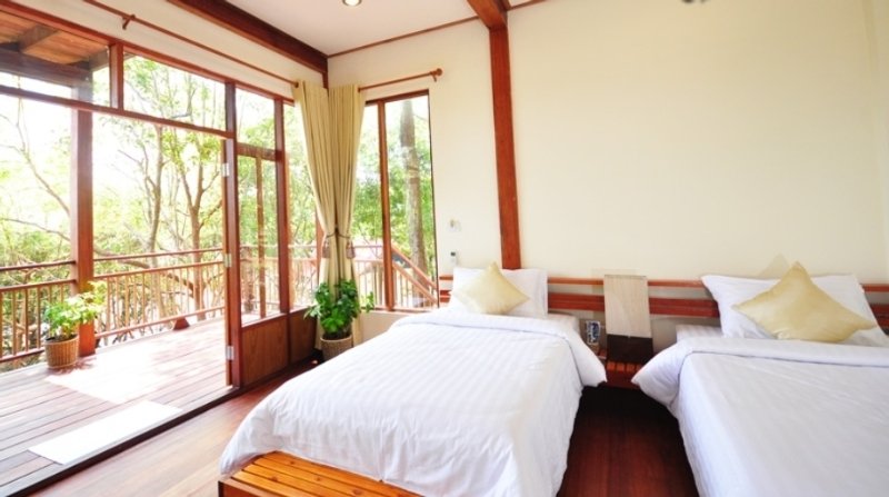 Room thumbnail 2