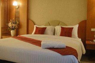 Room thumbnail 10