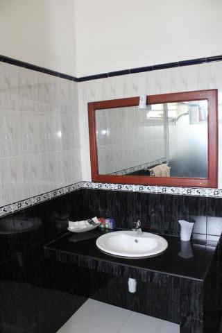 Hotel Bentota Village