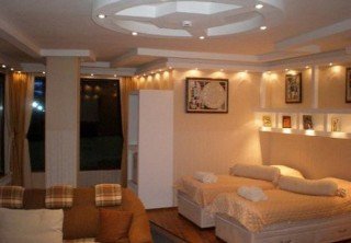 Room
 di YAZOVIRA KARDJALI