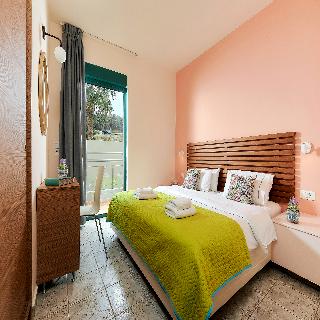 Room Room