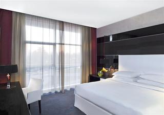 Sheraton Milan Malpensa Airport Hotel, Milan