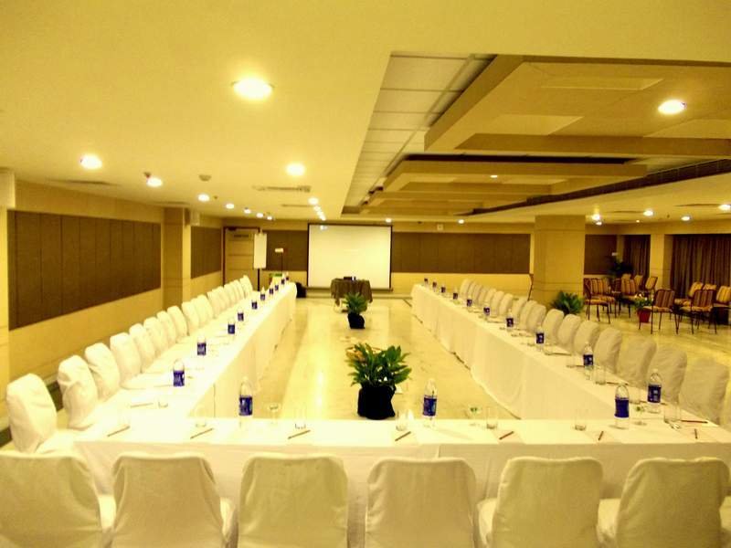 Conferences
 di Claresta Sarovar Portico Hotel, Hosur