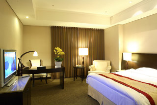Room
 di Queena Plaza