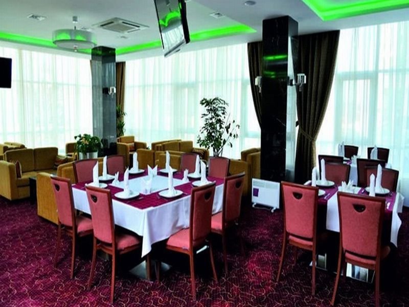 Restaurant
 di Oasis Inn