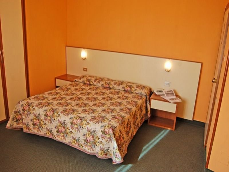 Room
 di Europa Poggibonsi