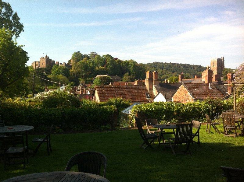 Terrace
 di The Luttrell Arms Hotel