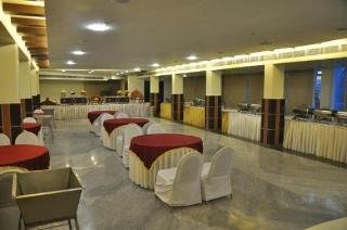 Conferences
 di The Grand Sarwan