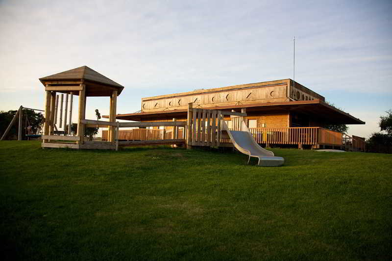 Sports and Entertainment
 di Zmar Eco Campo