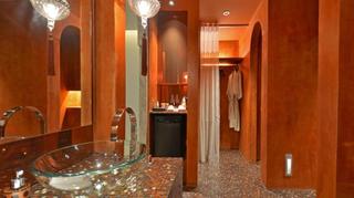 Room thumbnail 9