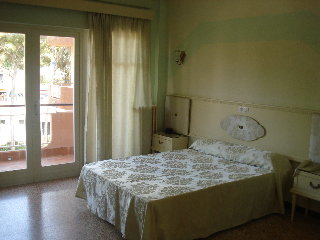 Room
 di Alegria