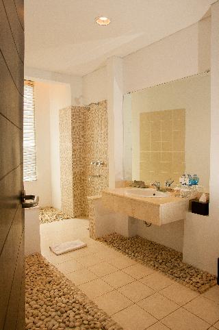 Deluxe Room Twin