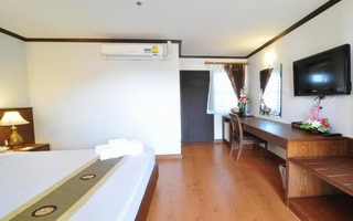 Room thumbnail 13