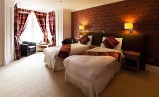 Room
 di The Glen Mhor Apartments