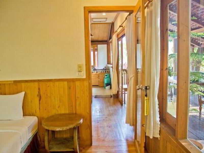 Room thumbnail 12