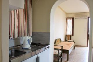 Alexandros M. Studios and Apartments