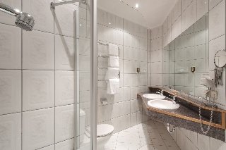 Room
 di Nestroy Wien