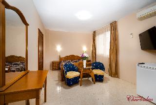 Room Room