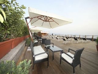 Terrace
 di Bayard Rooms