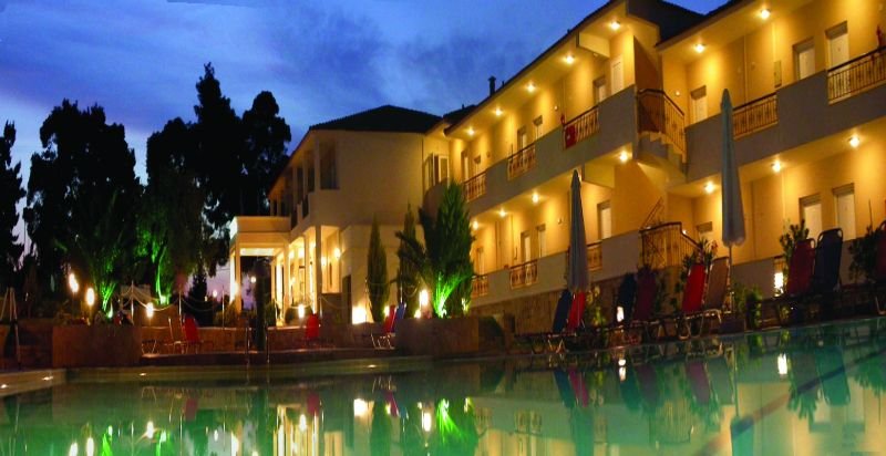 Pool
 di Paradise Hotel