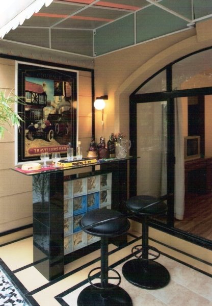 Bar
 di Bel Air Suites and Service Appartments Hotel