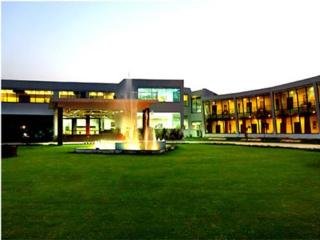 General view
 di Clarks Exotica Faridabad
