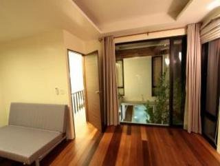 Room thumbnail 2