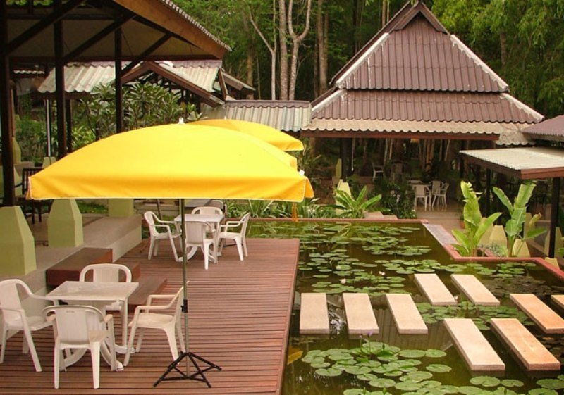 Terrace thumbnail 7