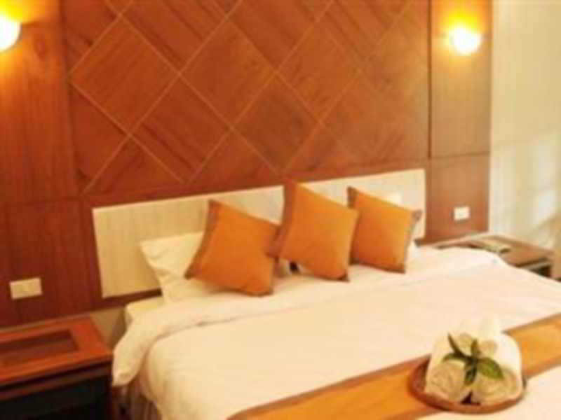 Room thumbnail 11