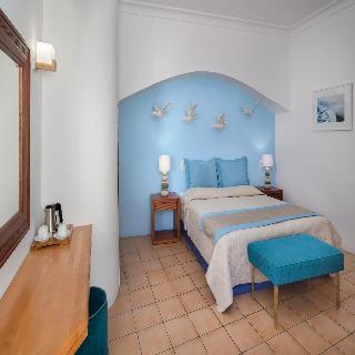 Meltemi Suites