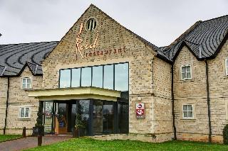 Best Western Plus Pastures Hotel