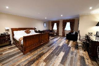 1 Double Bed Non-Smoking Junior Suite Feature Bed Jetted Tub Bathrobe