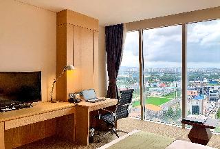 1 King Bed Premium