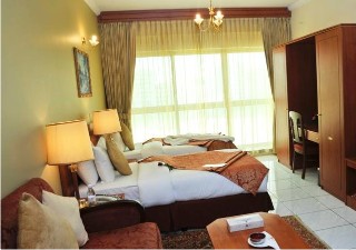 Room
 di Savoy Central