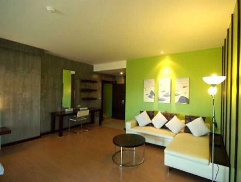 Room thumbnail 33