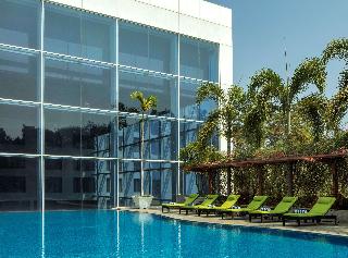 Pool
 di Radisson Blu Plaza Hotel Hyderabad Banjara Hills